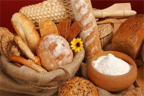 Bread and cup 烘焙坊